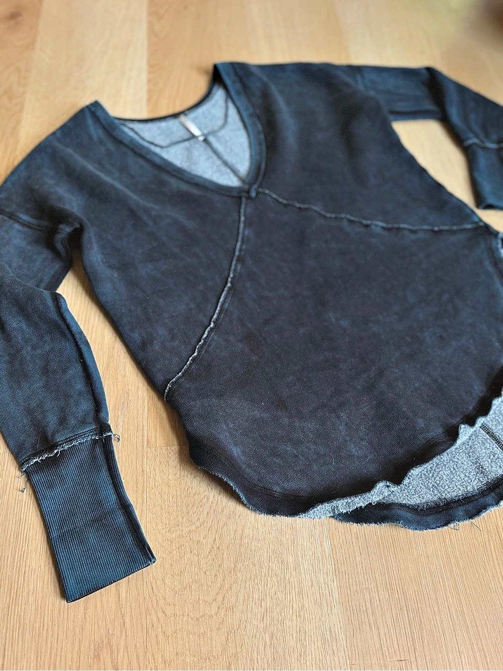 Free People Westeros Distressed Long Sleeve Top in Faded Navy Size XSmall